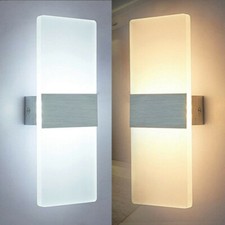 Modern LED. Wandleuchte